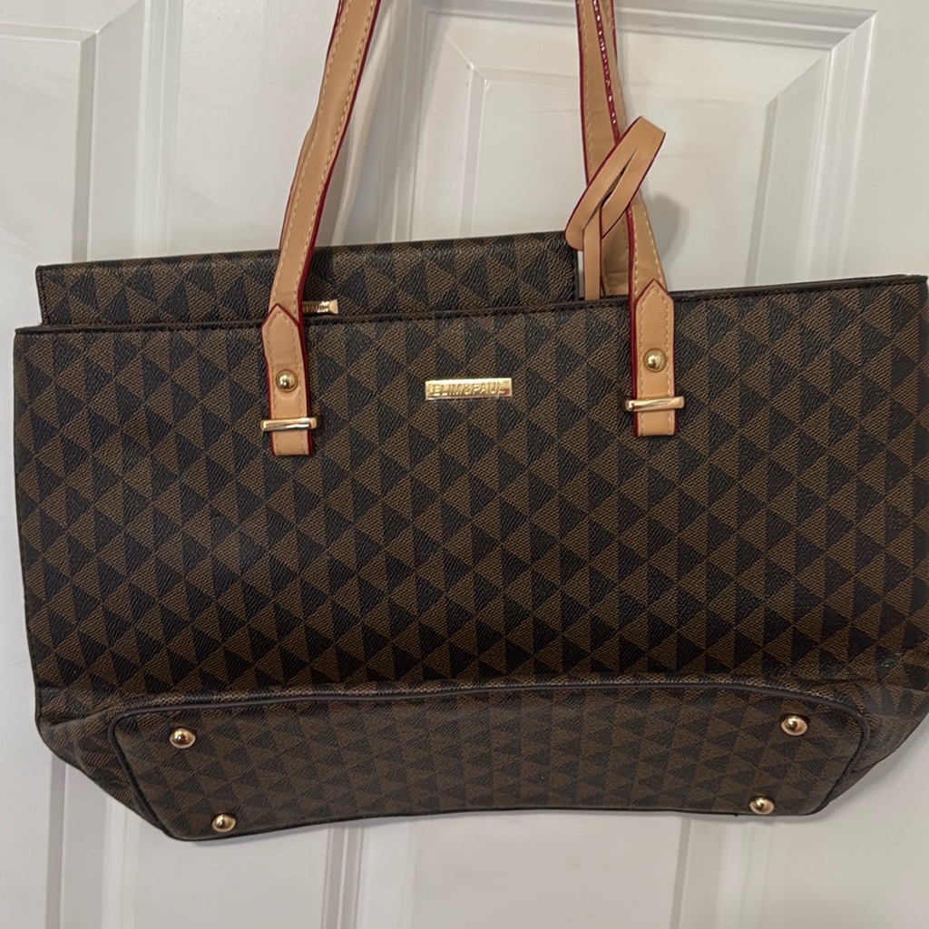 Brand New Elim And Paul Purse Set